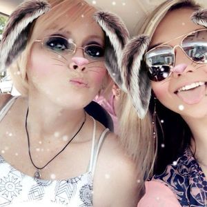 Meet your Posher, Leigh